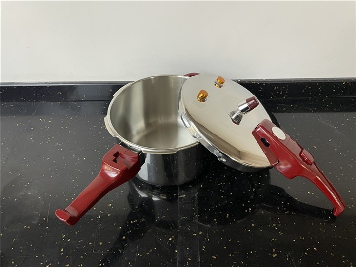 Stainless Steel Pressure Cooker Composed Of Multiple Valves, Full Safety Performance, Suitable For Home And Commercial Use